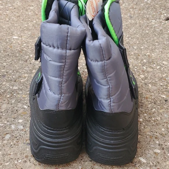 Wonder Nation Snow Boots Black Grey Big Kid Youth 5 Lined Skid Resistant - Picture 4 of 8